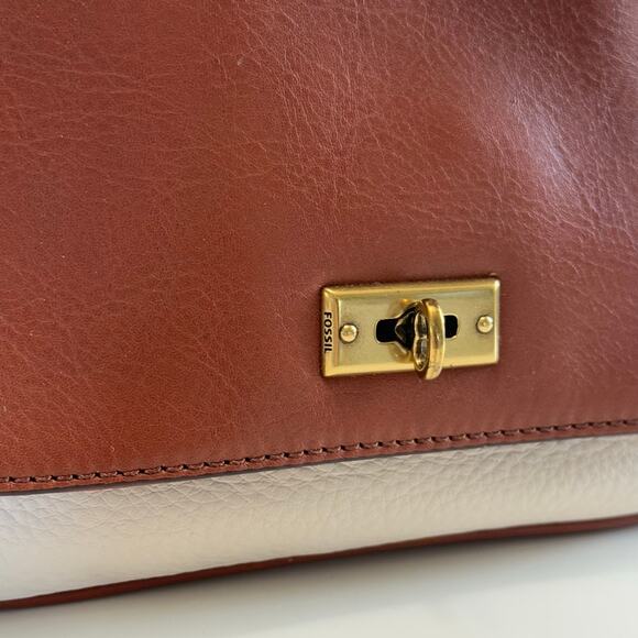 FOSSIL MEMOIR LEATHER & CALF HAIR SLIM SMALL TURNLOCK CROSSBODY PURSE - Picture 2 of 15